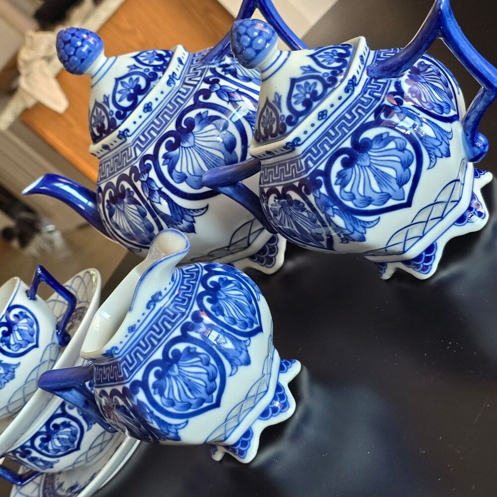 Bombay Adelaide porcelain tea set blue and white 9 pcs cup saucer sugar creamer